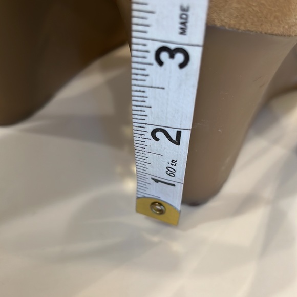 NWOT Tommy Hilfiger Ankle Wedge Winter Boots. Size 7 Cozy inside. Tan - Picture 7 of 13